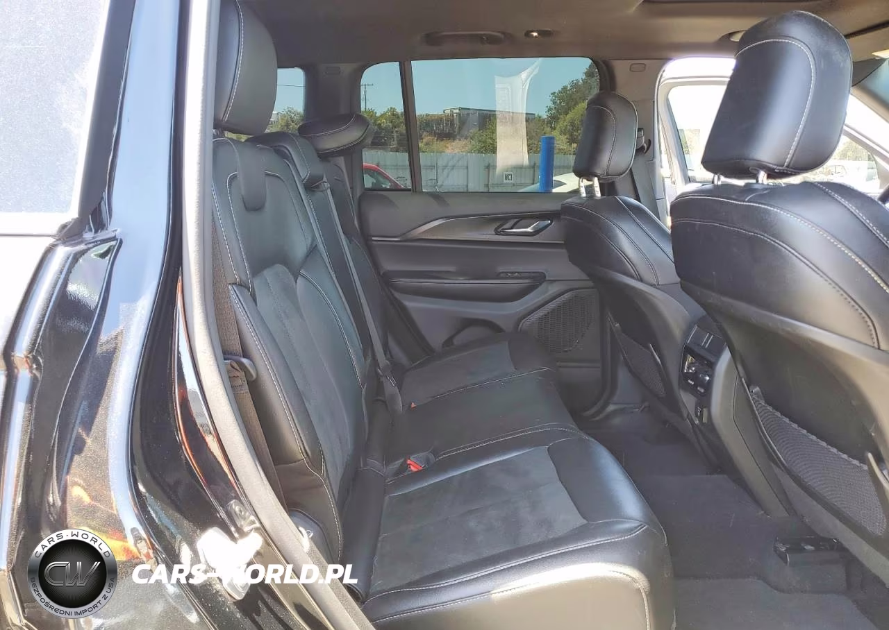 2024 Jeep Grand Cherokee Laredo VIN:1C4RJHAG8RC247714 - 11