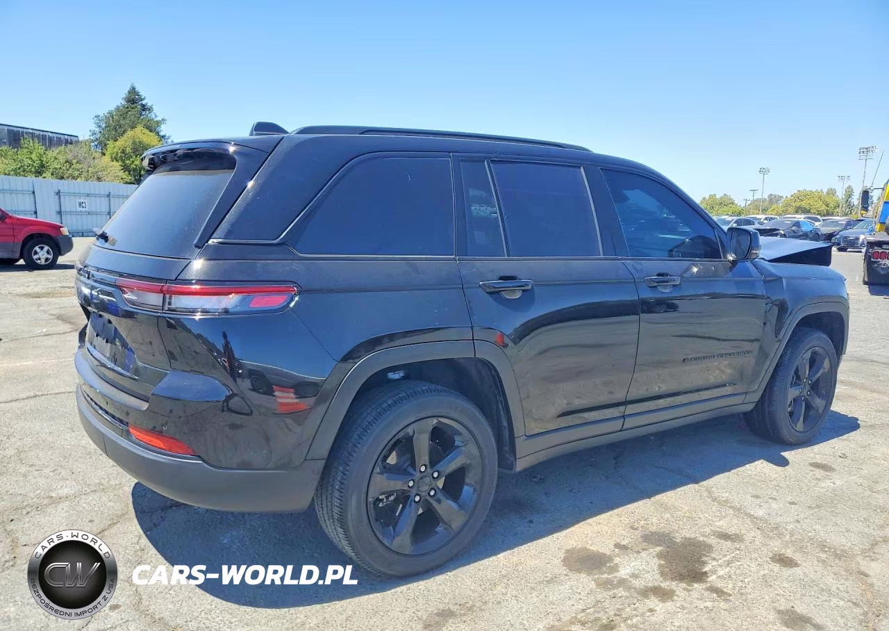 2024 Jeep Grand Cherokee Laredo VIN:1C4RJHAG8RC247714 - 3