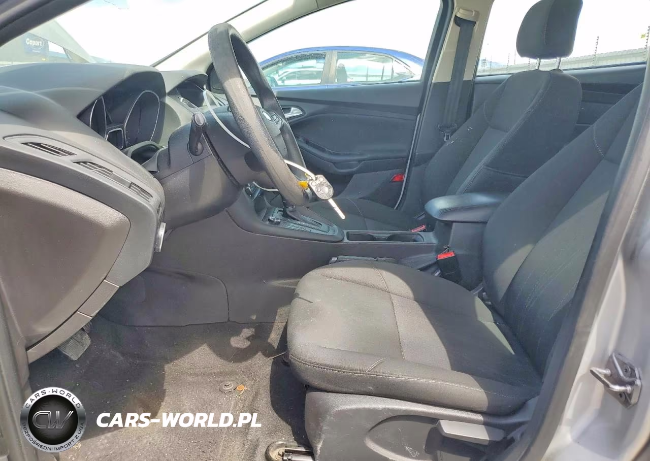 2016 Ford Focus Se VIN:1FADP3F21GL272465 - 7
