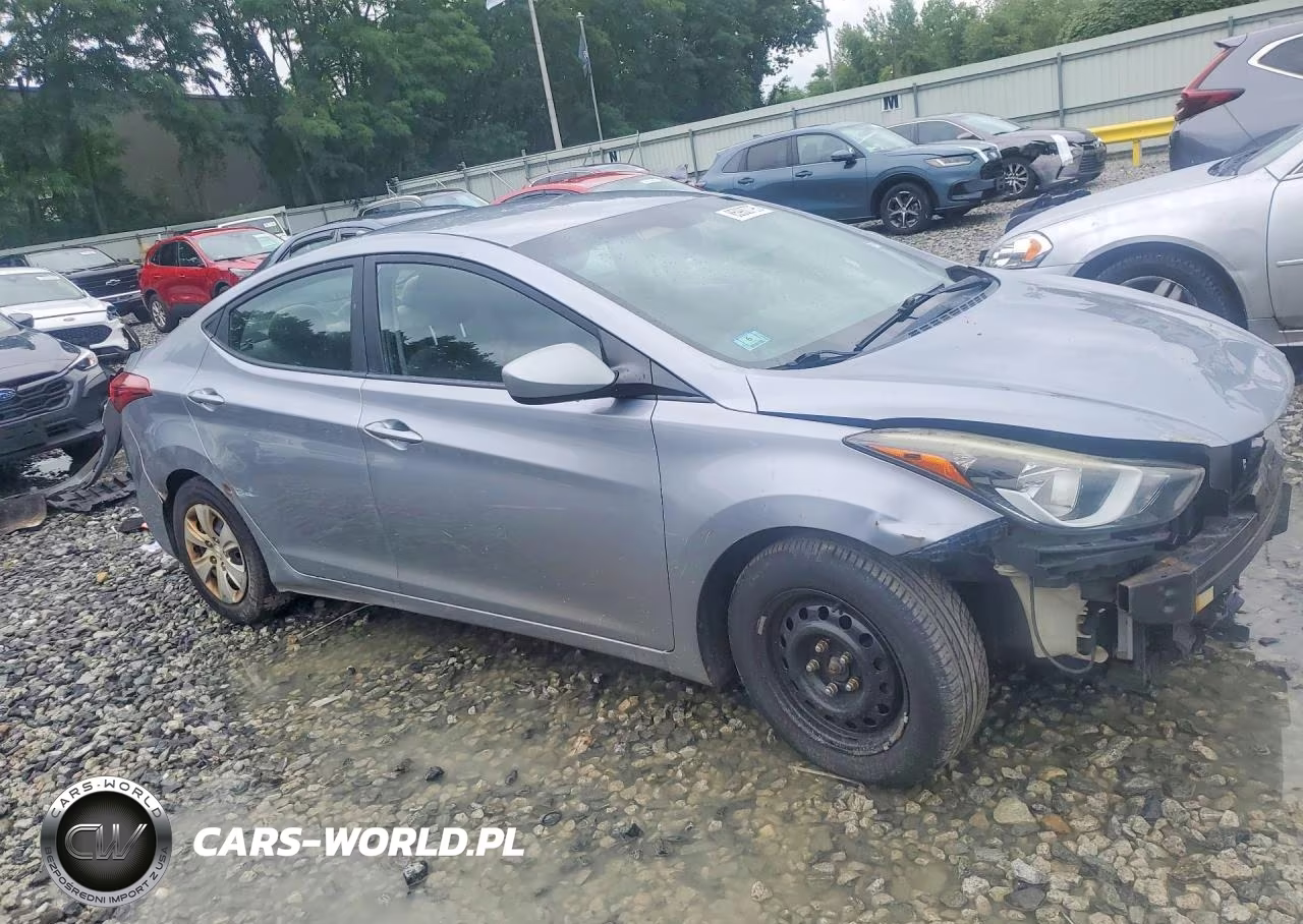 2016 Hyundai Elantra Se VIN:5NPDH4AE3GH785784 - 4
