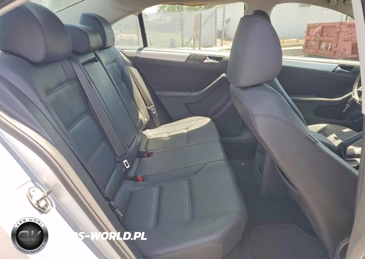2012 Volkswagen Jetta Tdi VIN:3VWLL7AJ2CM026490 - 10
