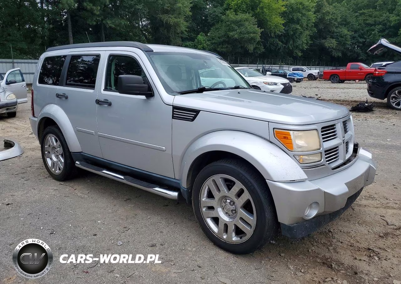 2011 Dodge Nitro Heat VIN:1D4PT4GXXBW500685 - 4