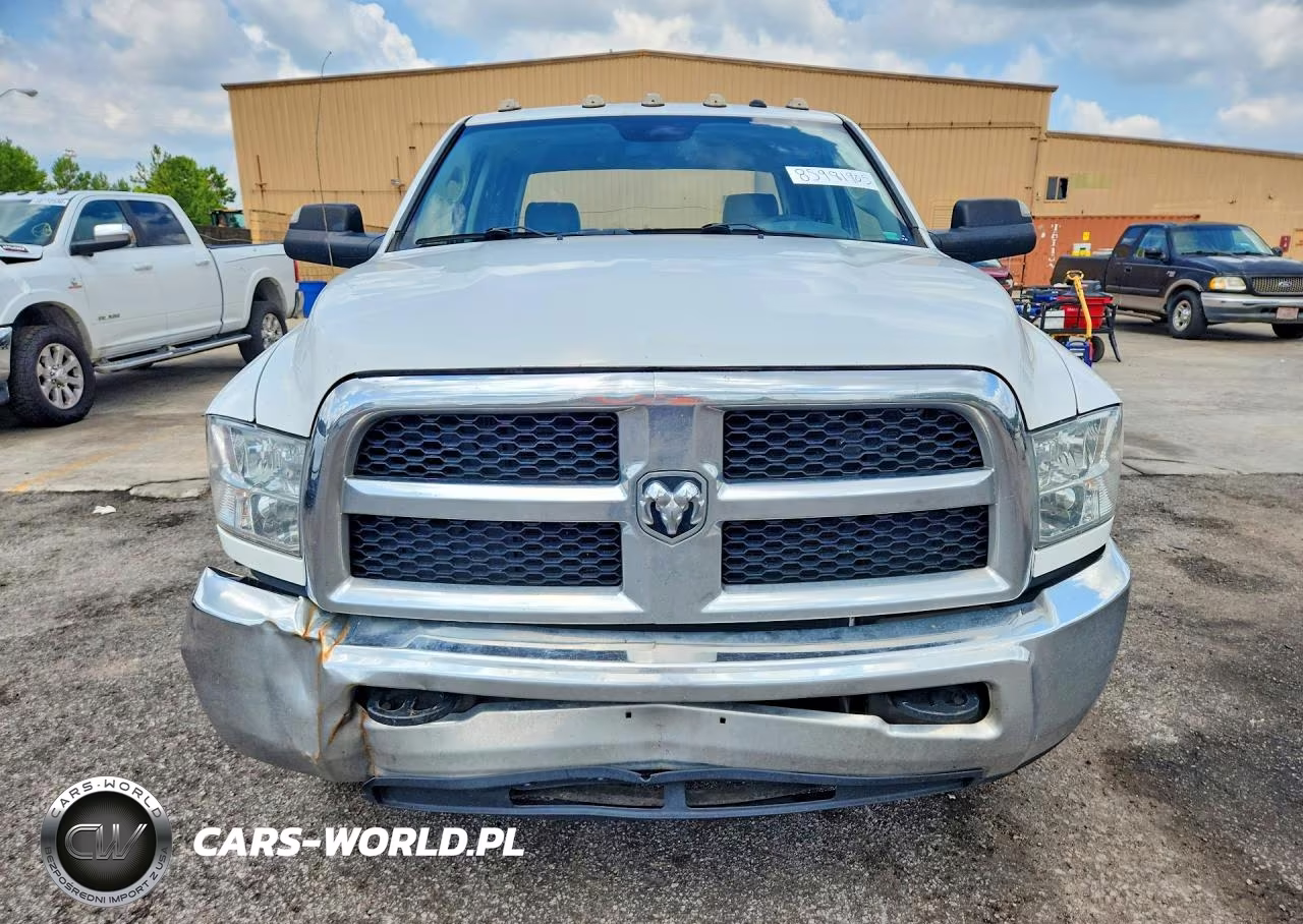 2018 Ram 2500 St VIN:3C6UR4HL4JG104895 - 5