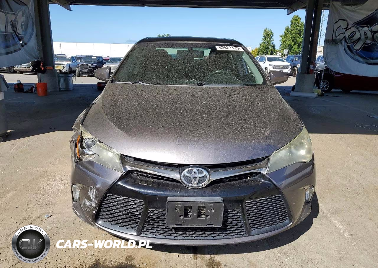2015 Toyota Camry Se VIN:4T1BF1FK1FU954131 - 5