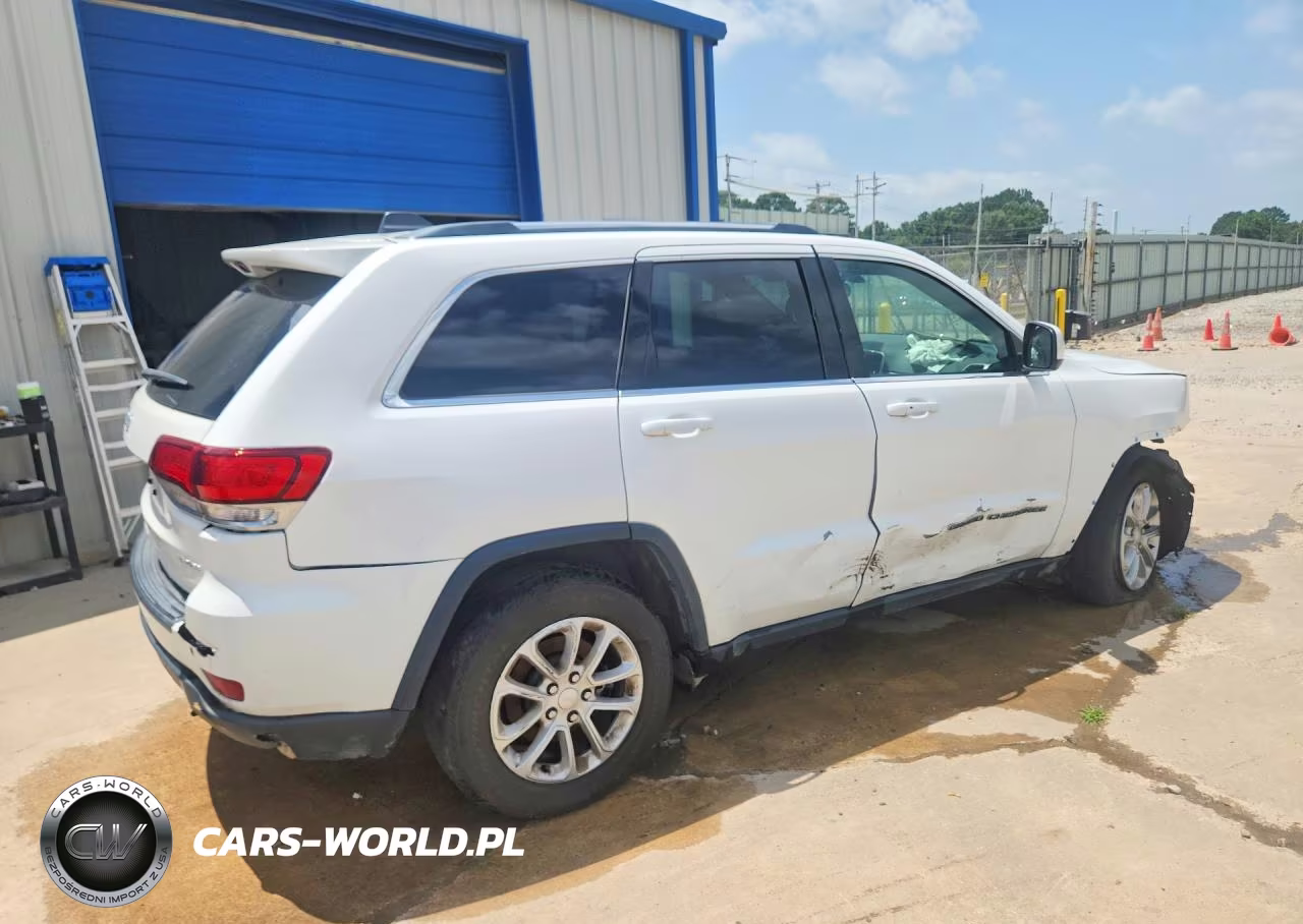 2021 Jeep Grand Cherokee Laredo VIN:1C4RJFAG3MC647645 - 3