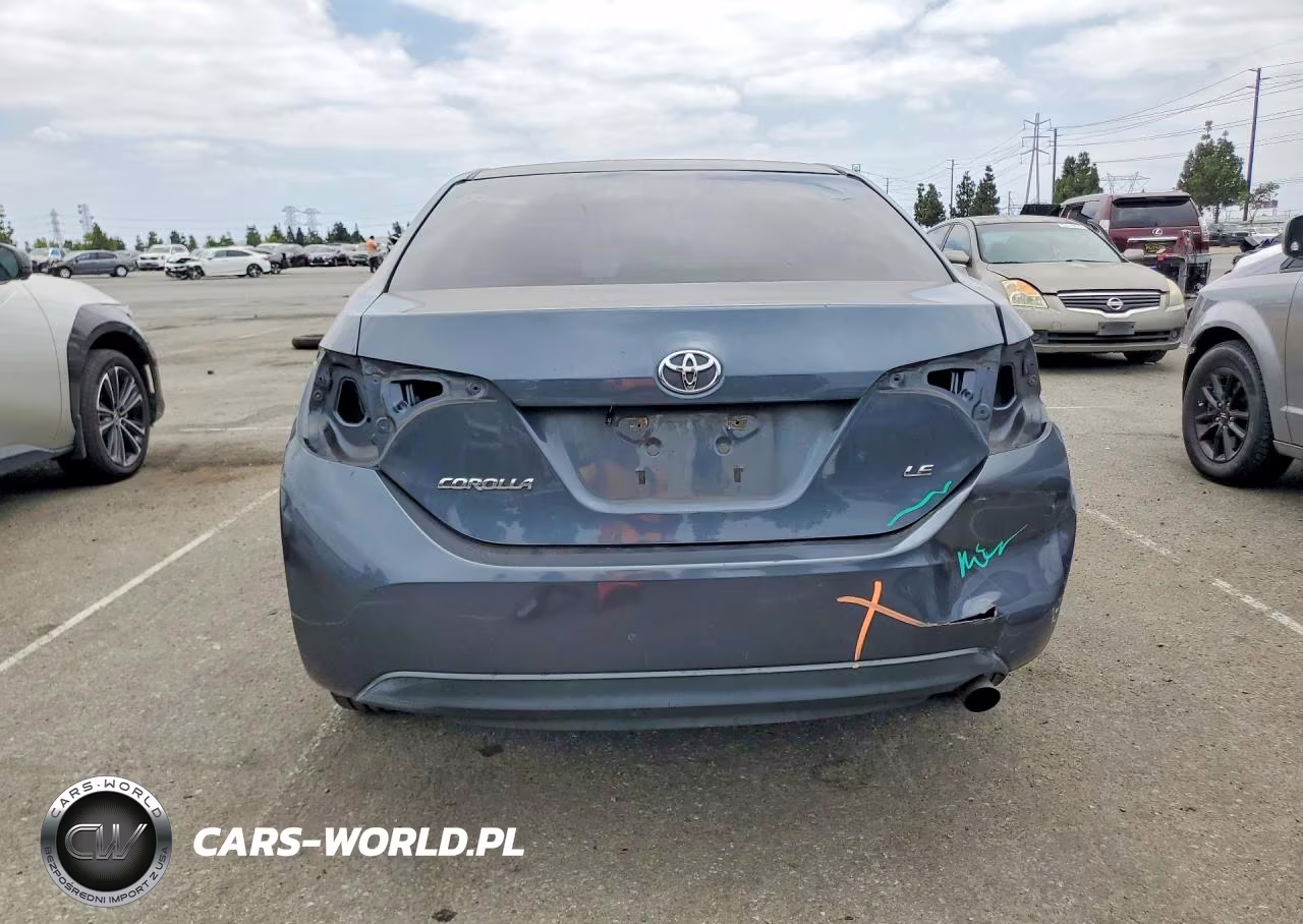 2017 Toyota Corolla Le VIN:2T1BURHE6HC839010 - 6