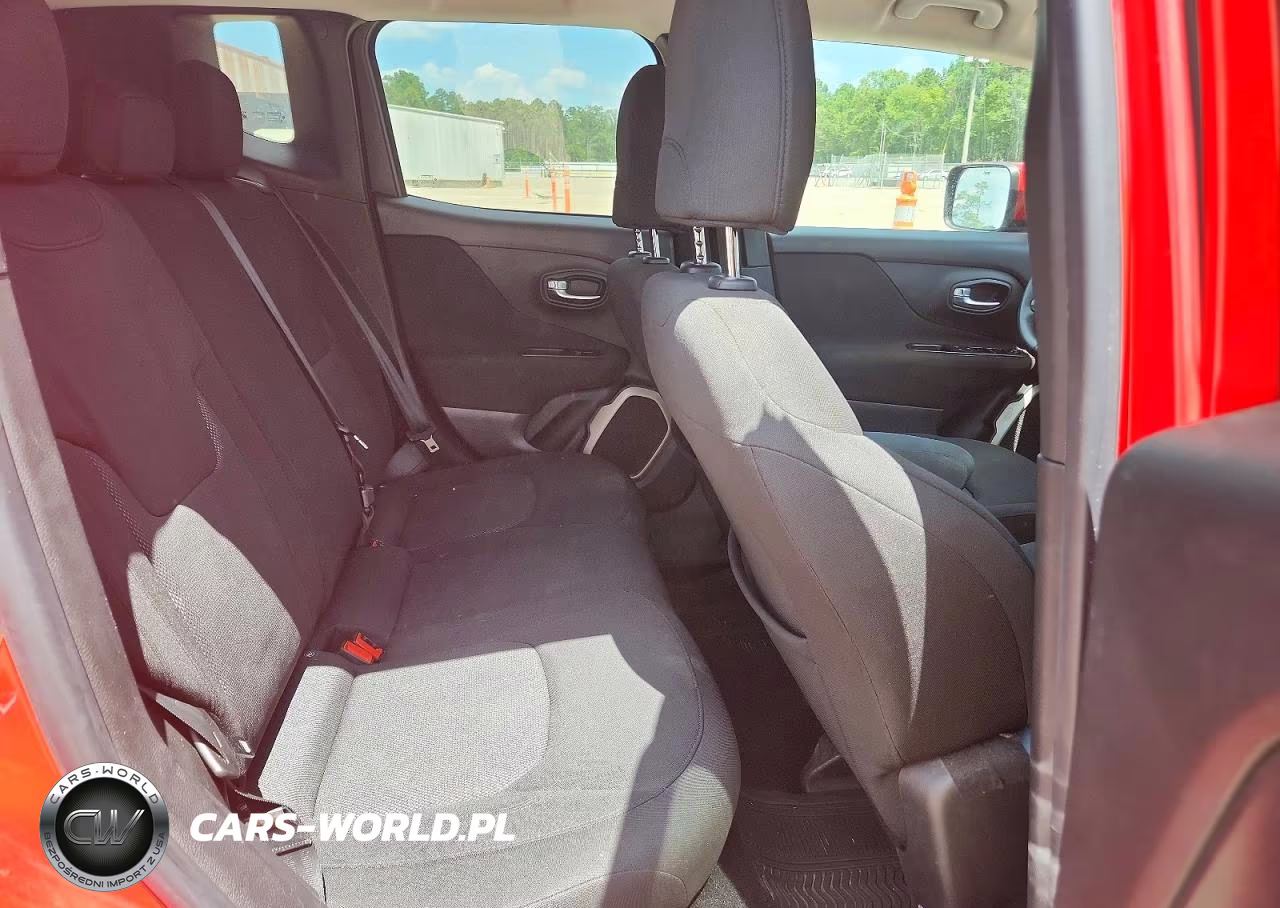 2015 Jeep Renegade Latitude VIN:ZACCJABTXFPB27932 - 10