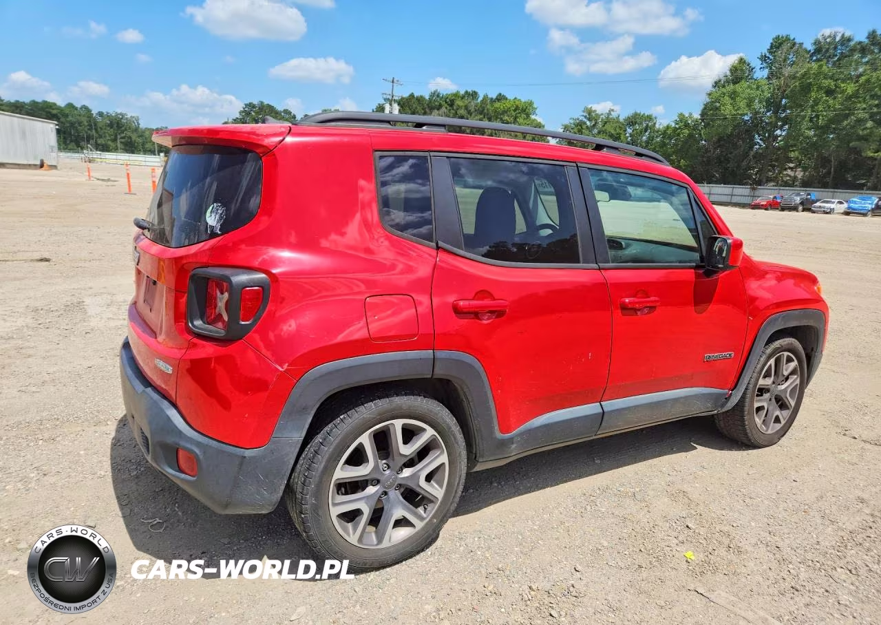 2015 Jeep Renegade Latitude VIN:ZACCJABTXFPB27932 - 3