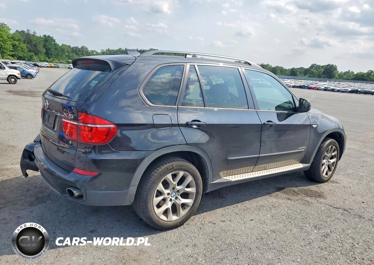 2011 BMW X5 xDrive35I VIN:5UXZV4C50BL408702 - 3