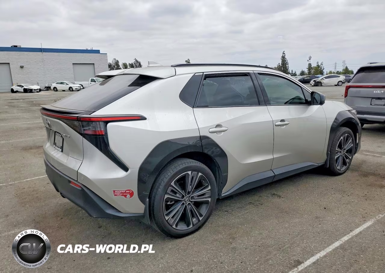 2023 Toyota Bz4X Limited VIN:JTMAAAAA6PA015900 - 3