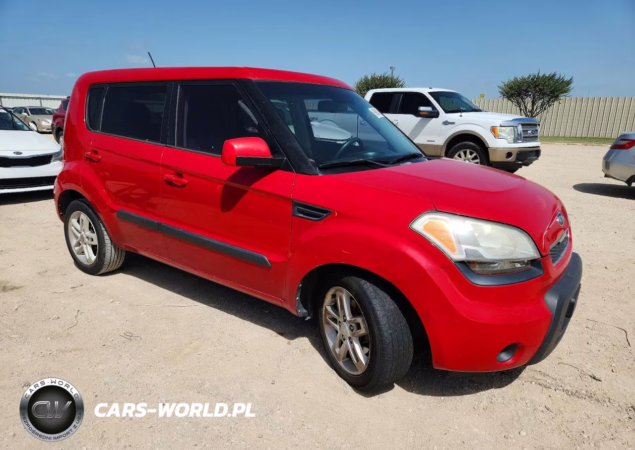 2011 Kia Soul + VIN:KNDJT2A23B7285178 - 4