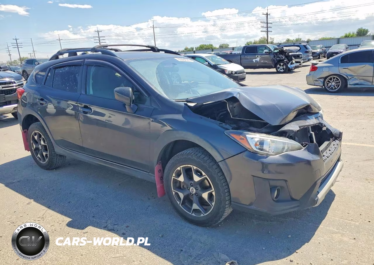 2018 Subaru Crosstrek Premium VIN:JF2GTABC4J9310430 - 4