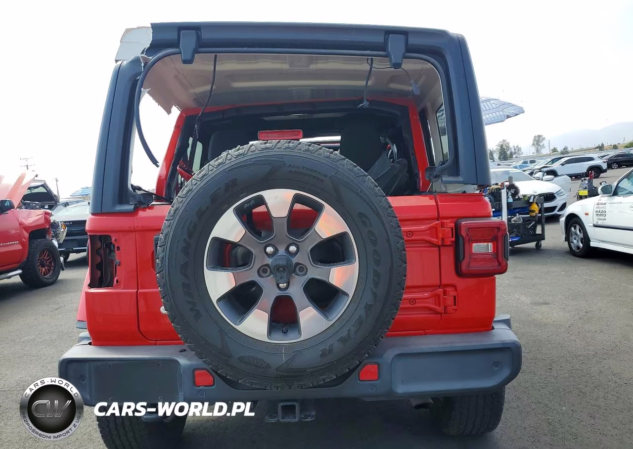 2018 Jeep Wrangler Unlimited Sahara VIN:1C4HJXEG0JW247371 - 6