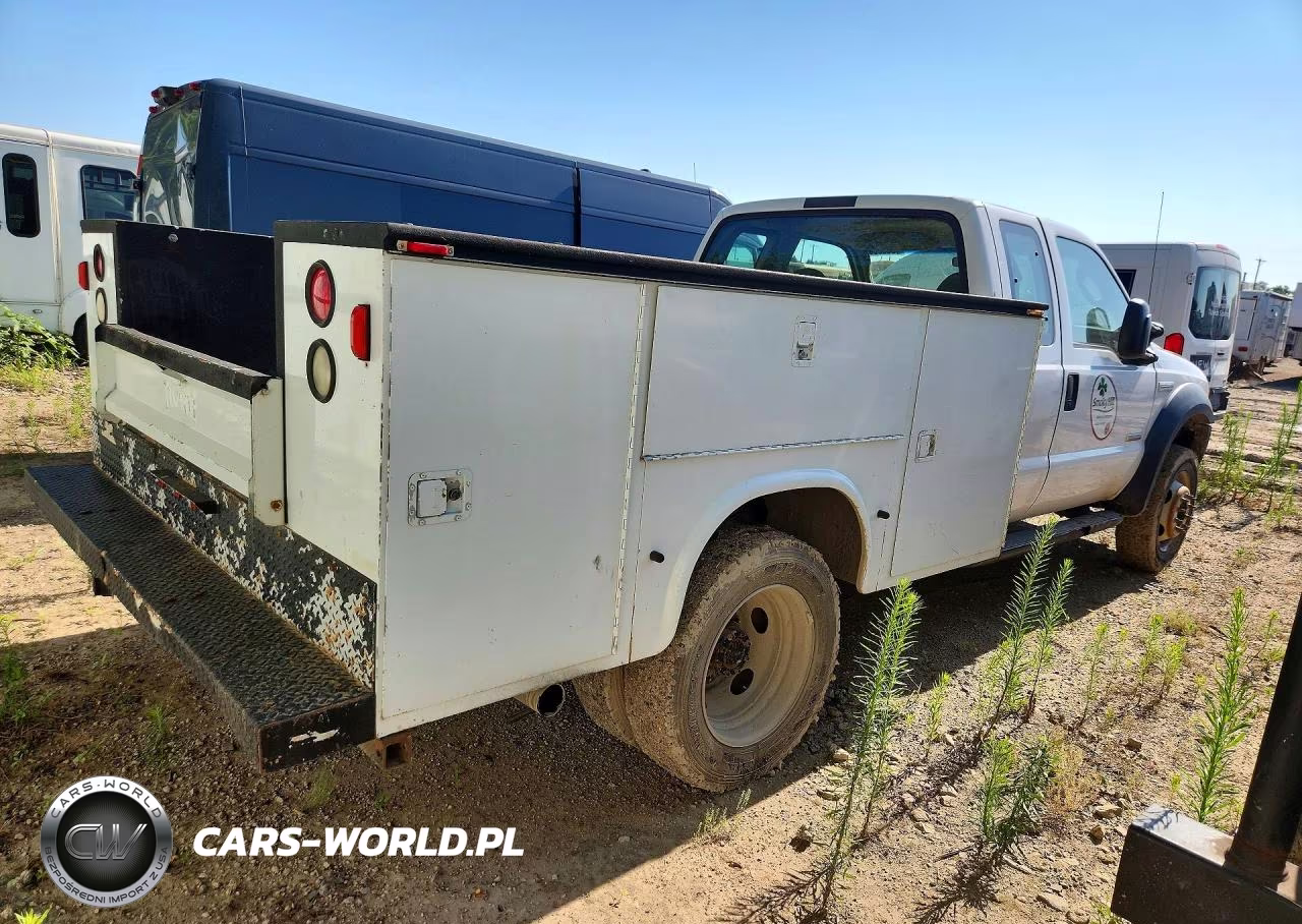 2006 Ford F550 Super Duty VIN:1FDAX57P06EA12981 - 3