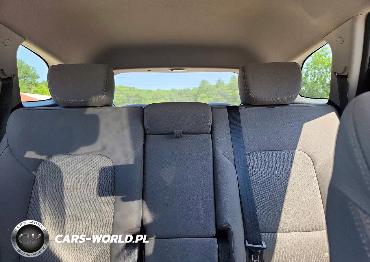 2017 Hyundai Santa Fe Se VIN:KM8SMDHF5HU182579 - 10