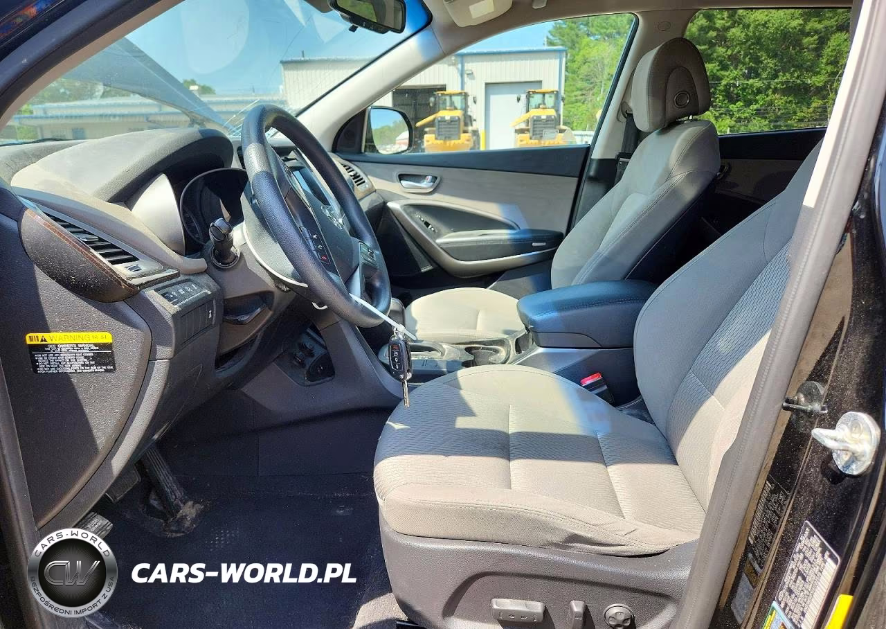 2017 Hyundai Santa Fe Se VIN:KM8SMDHF5HU182579 - 7
