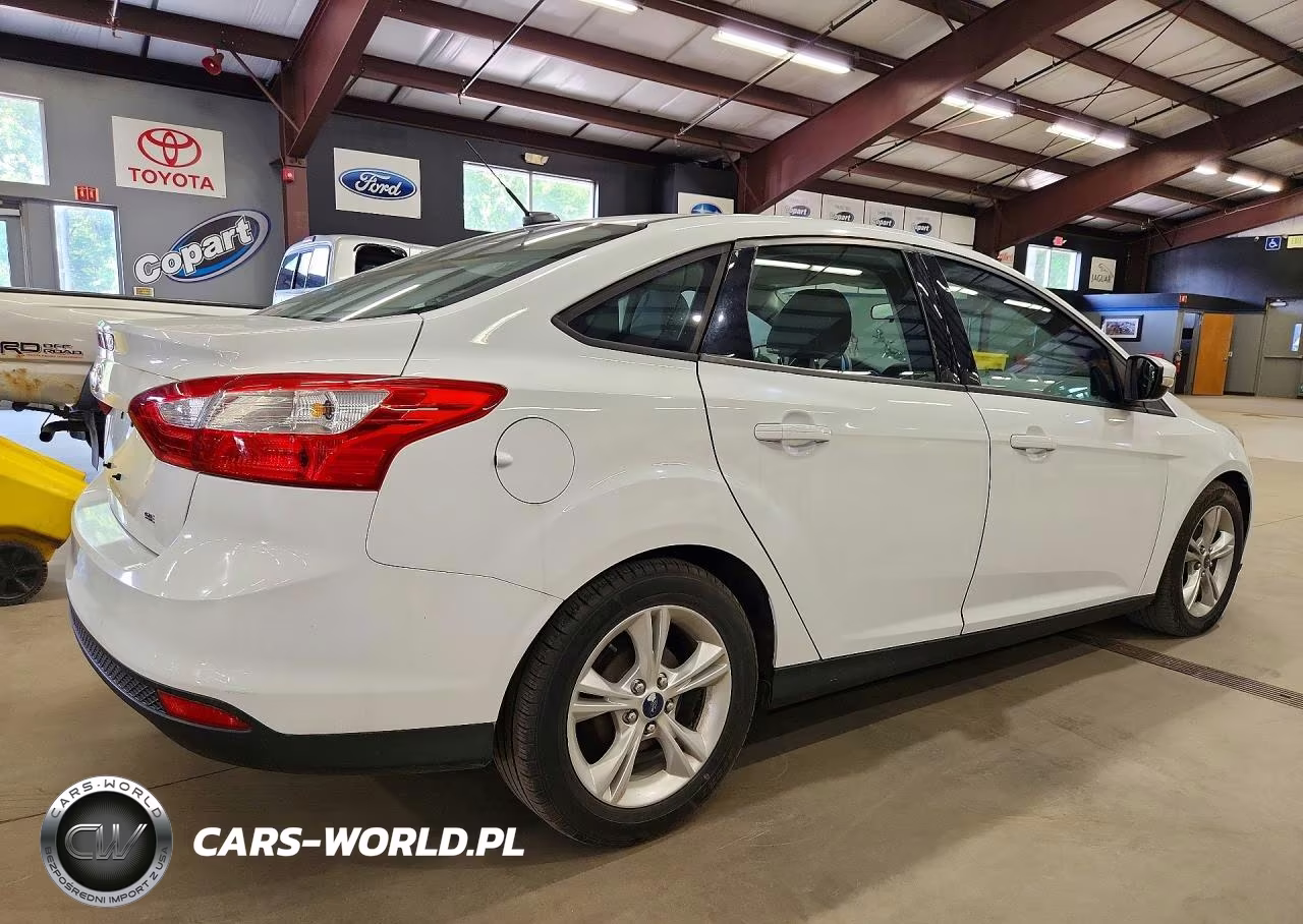 2014 Ford Focus Se VIN:1FADP3F20EL274284 - 3