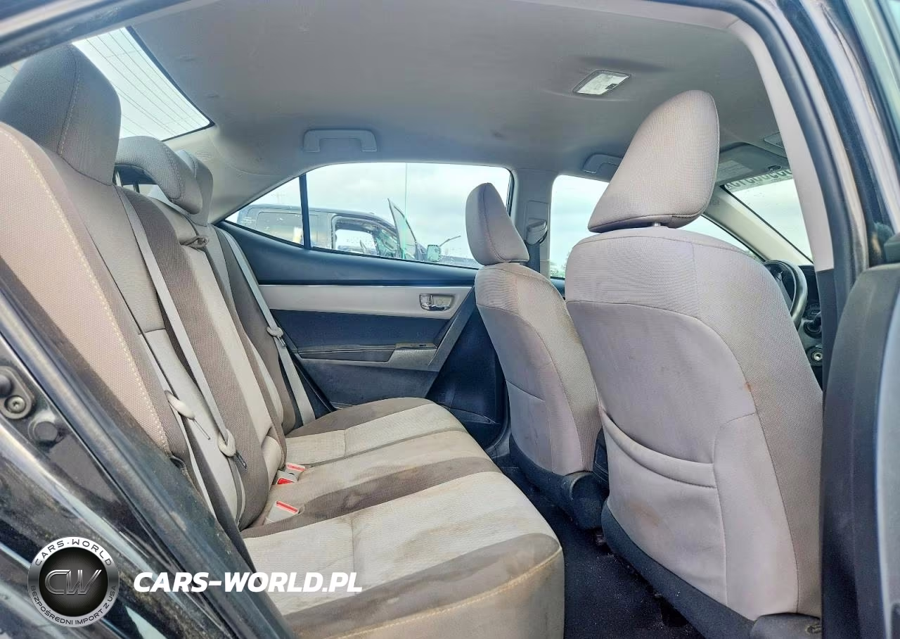 2018 Toyota Corolla Le VIN:2T1BURHE9JC070475 - 10
