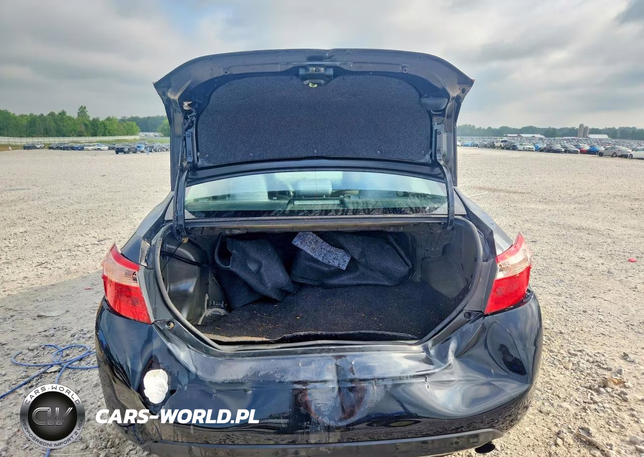 2018 Toyota Corolla Le VIN:2T1BURHE9JC070475 - 6