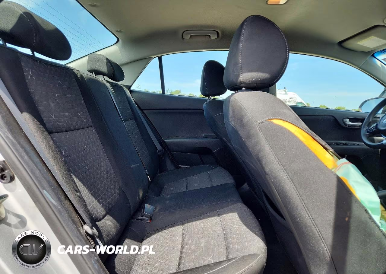 2018 Kia Rio S VIN:3KPA24AB1JE086109 - 10