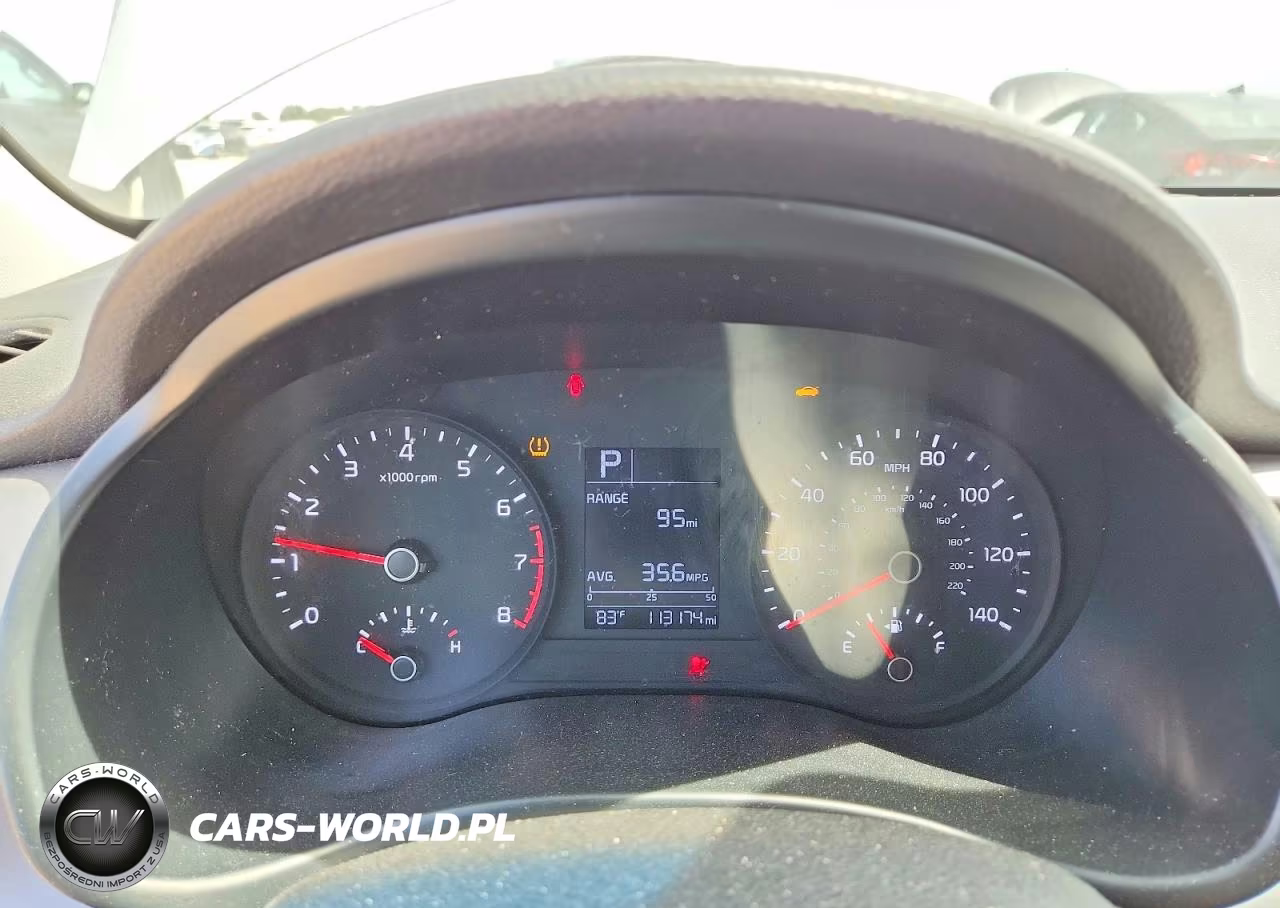 2018 Kia Rio S VIN:3KPA24AB1JE086109 - 9