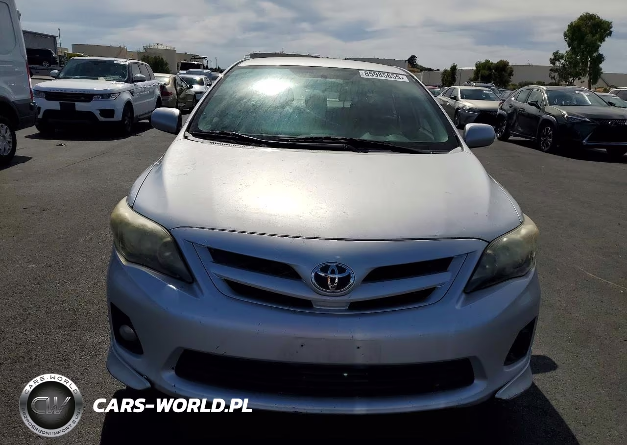 2013 Toyota Corolla S VIN:2T1BU4EE2DC921883 - 5