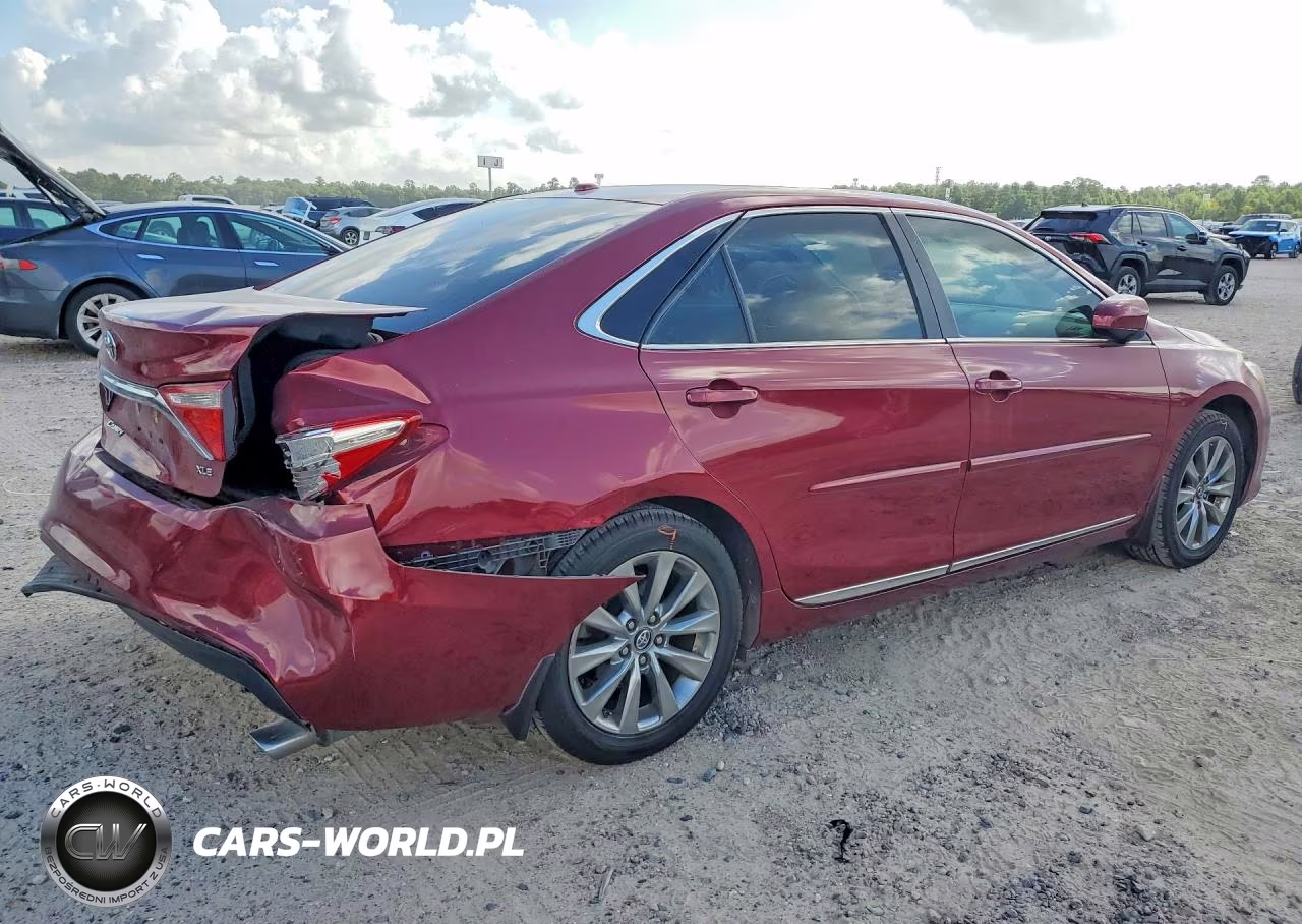 2017 Toyota Camry Xle VIN:4T1BF1FK0HU672470 - 3