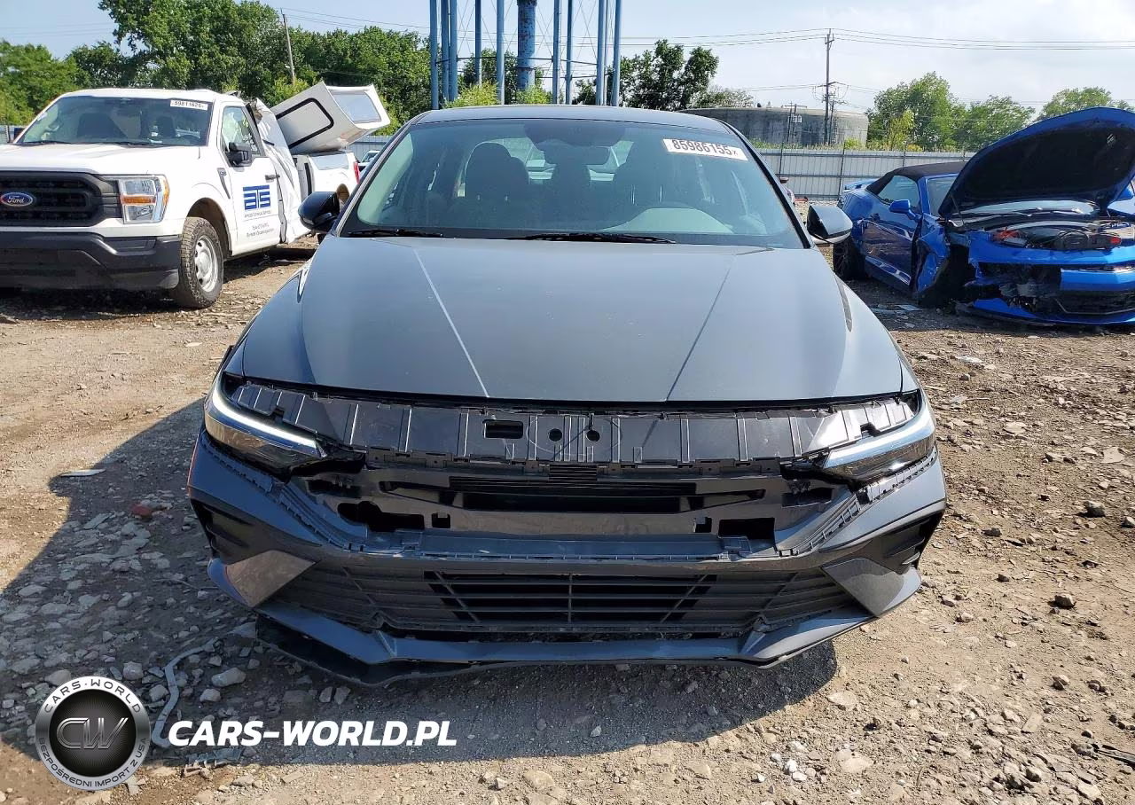 2026 Hyundai Elantra Sel Sport VIN:KMHLM4DG9TU160290 - 5