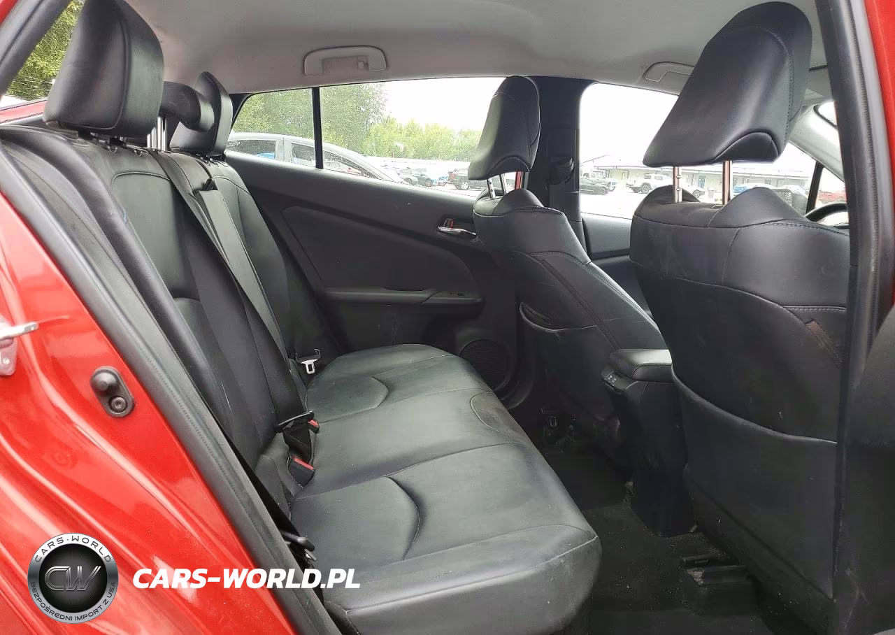 2020 Toyota Prius Limited VIN:JTDKARFU4L3117054 - 11