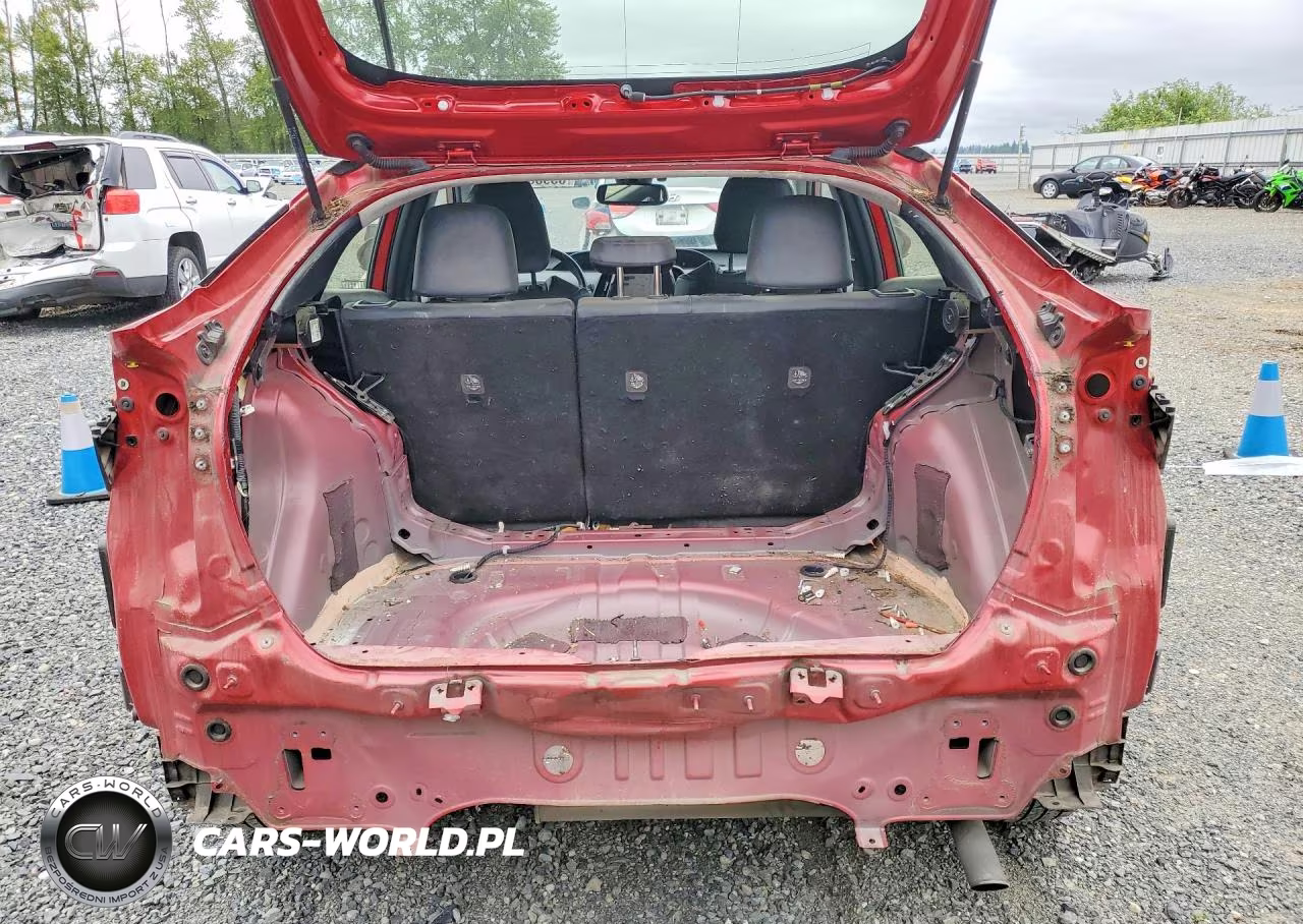 2020 Toyota Prius Limited VIN:JTDKARFU4L3117054 - 6