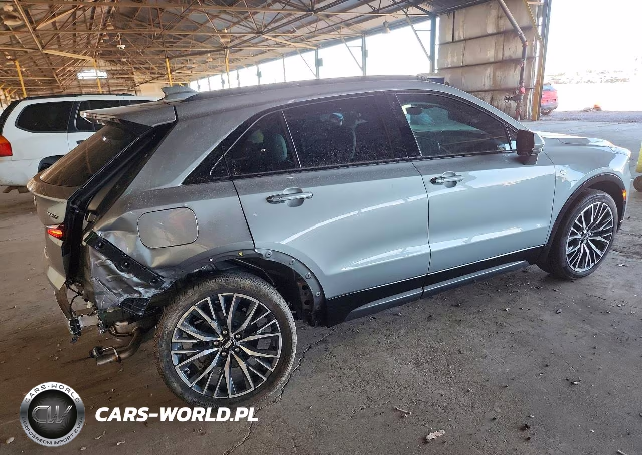 2024 Cadillac Xt4 Sport VIN:1GYFZER4XRF215652 - 3