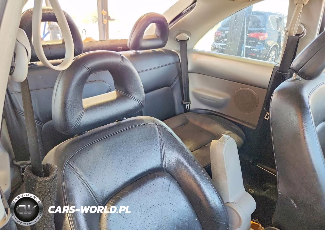 2002 Volkswagen New Beetle Gls VIN:3VWCB21C82M419190 - 10