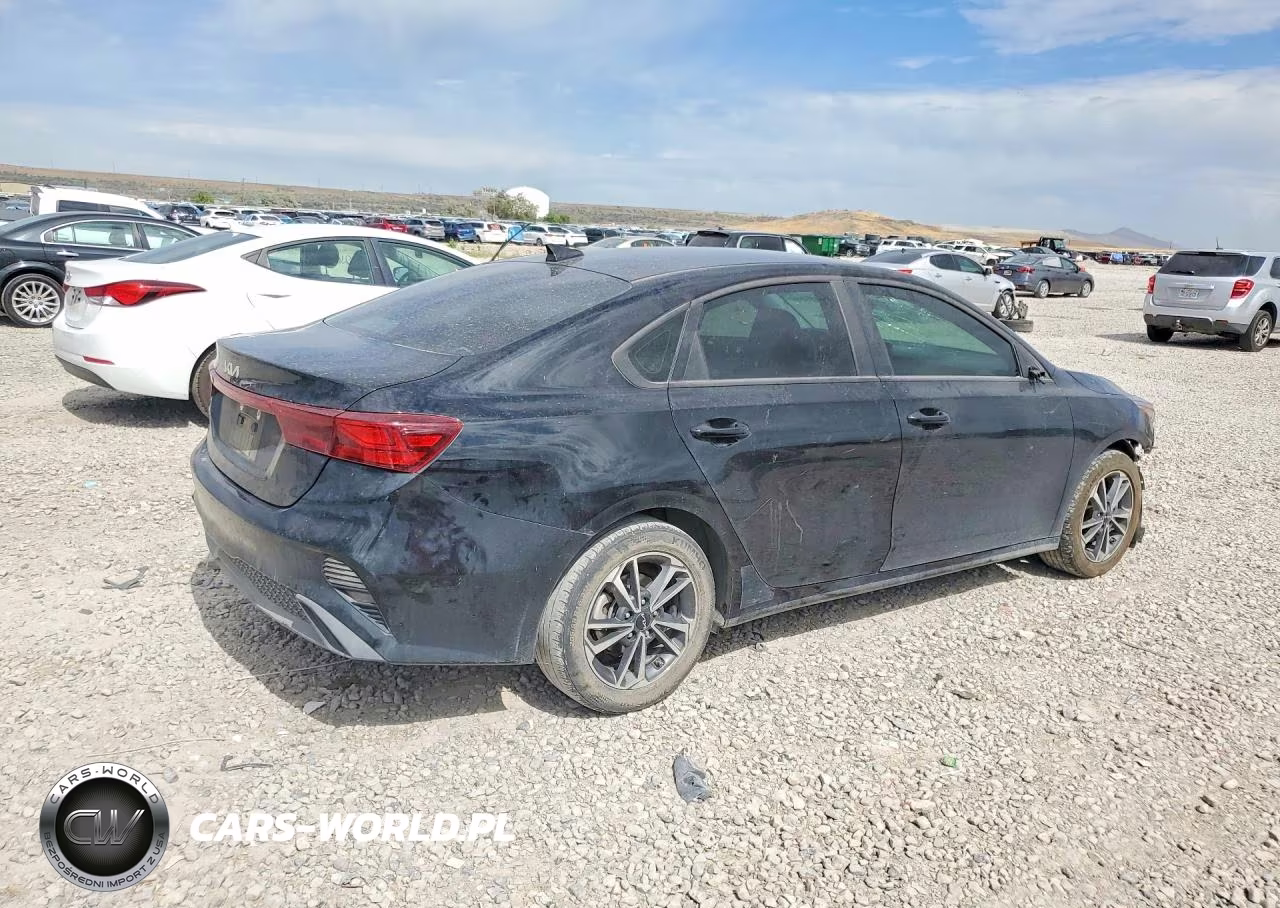 2024 Kia Forte Lxs VIN:3KPF24AD3RE769352 - 3
