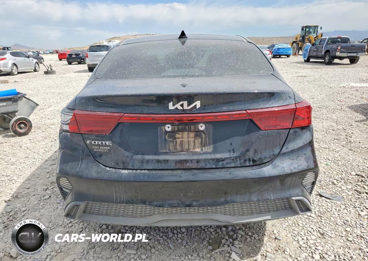 2024 Kia Forte Lxs VIN:3KPF24AD3RE769352 - 6