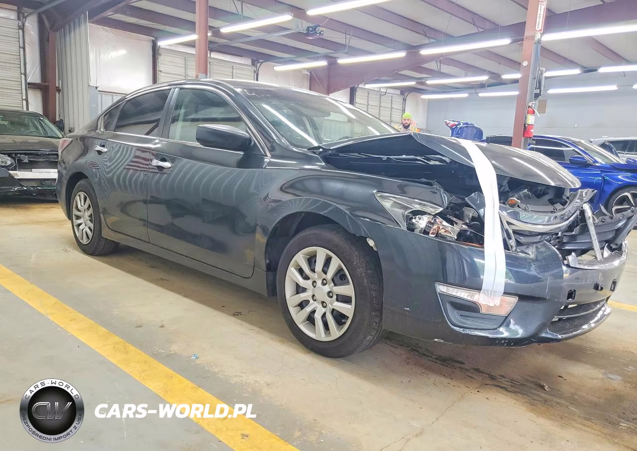 2015 Nissan Altima 2.5 S VIN:1N4AL3AP1FN876635 - 4