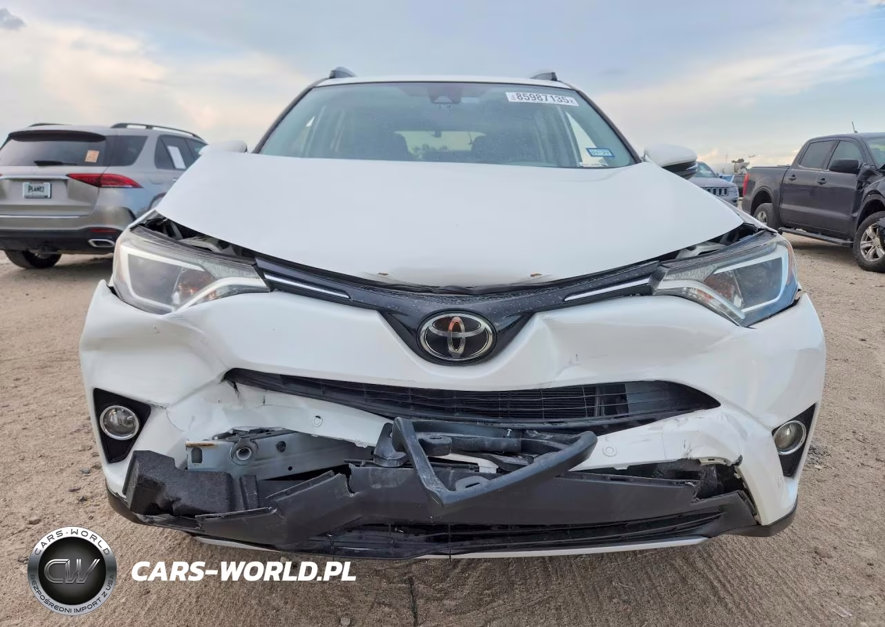 2017 Toyota Rav4 Xle VIN:JTMWFREVXHJ703970 - 5