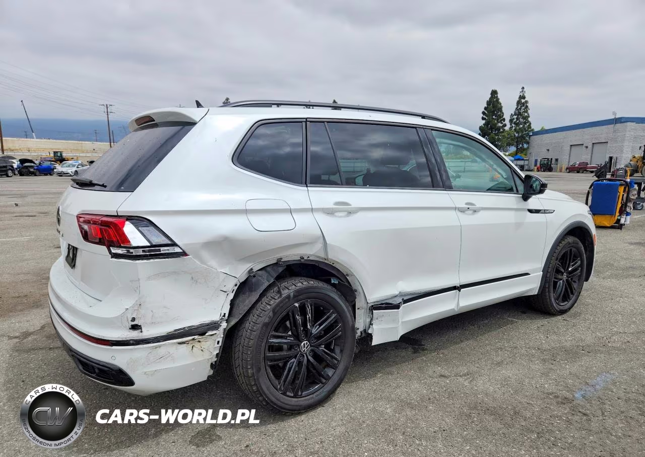 2022 Volkswagen Tiguan Se R-Line Black VIN:3VVCB7AX6NM077764 - 3