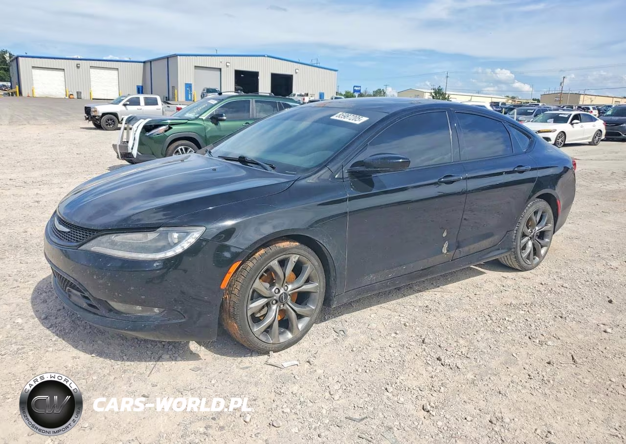 2015 Chrysler 200 S – zdjęcie 1 z 12