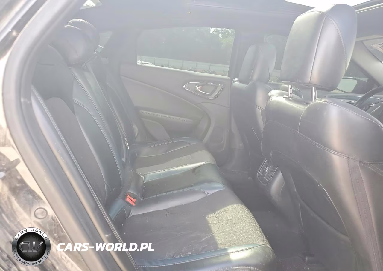 2015 Chrysler 200 S VIN:1C3CCCDG3FN583256 - 10