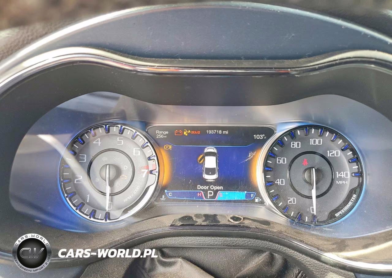 2015 Chrysler 200 S VIN:1C3CCCDG3FN583256 - 9