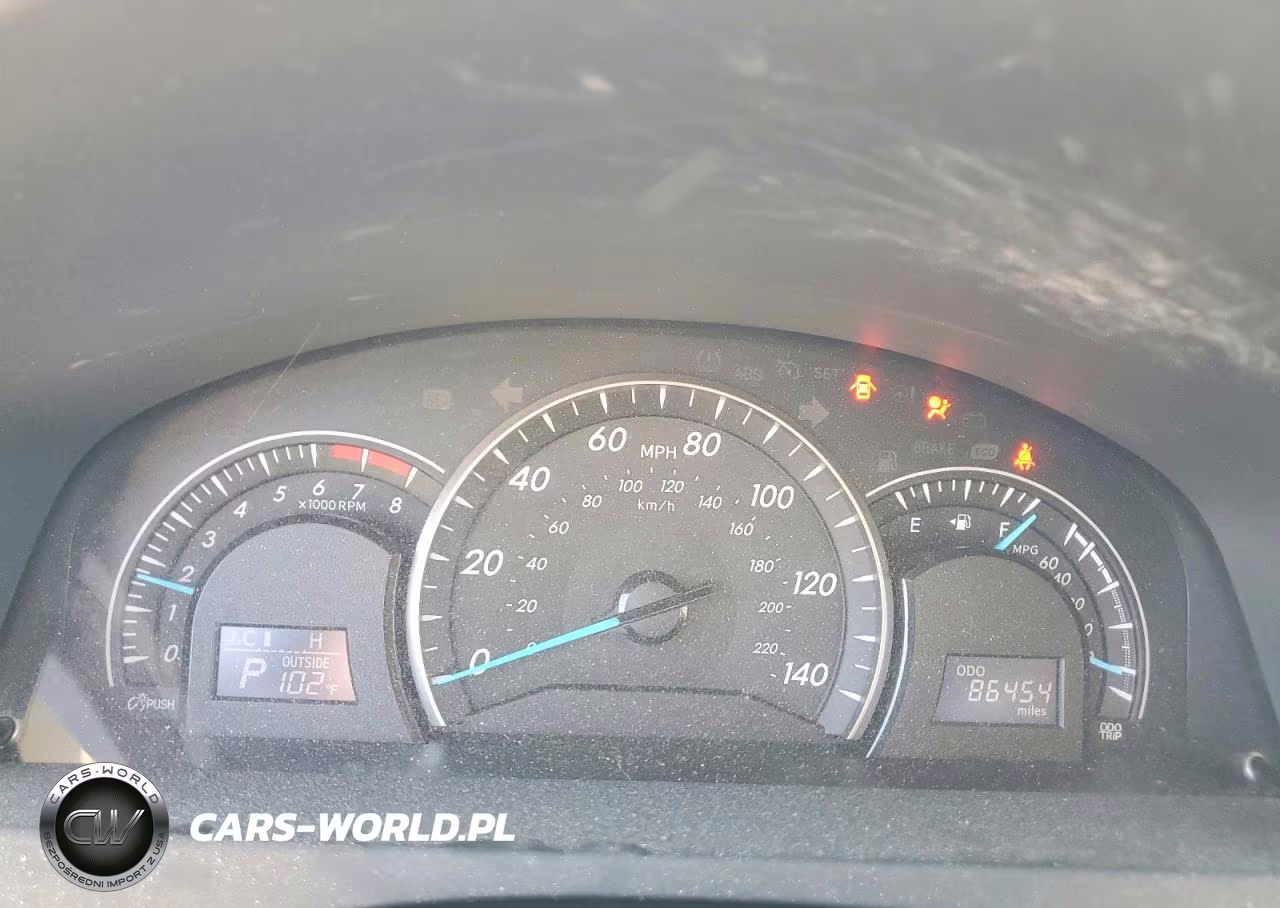 2014 Toyota Camry Le VIN:4T4BF1FK1ER350292 - 9