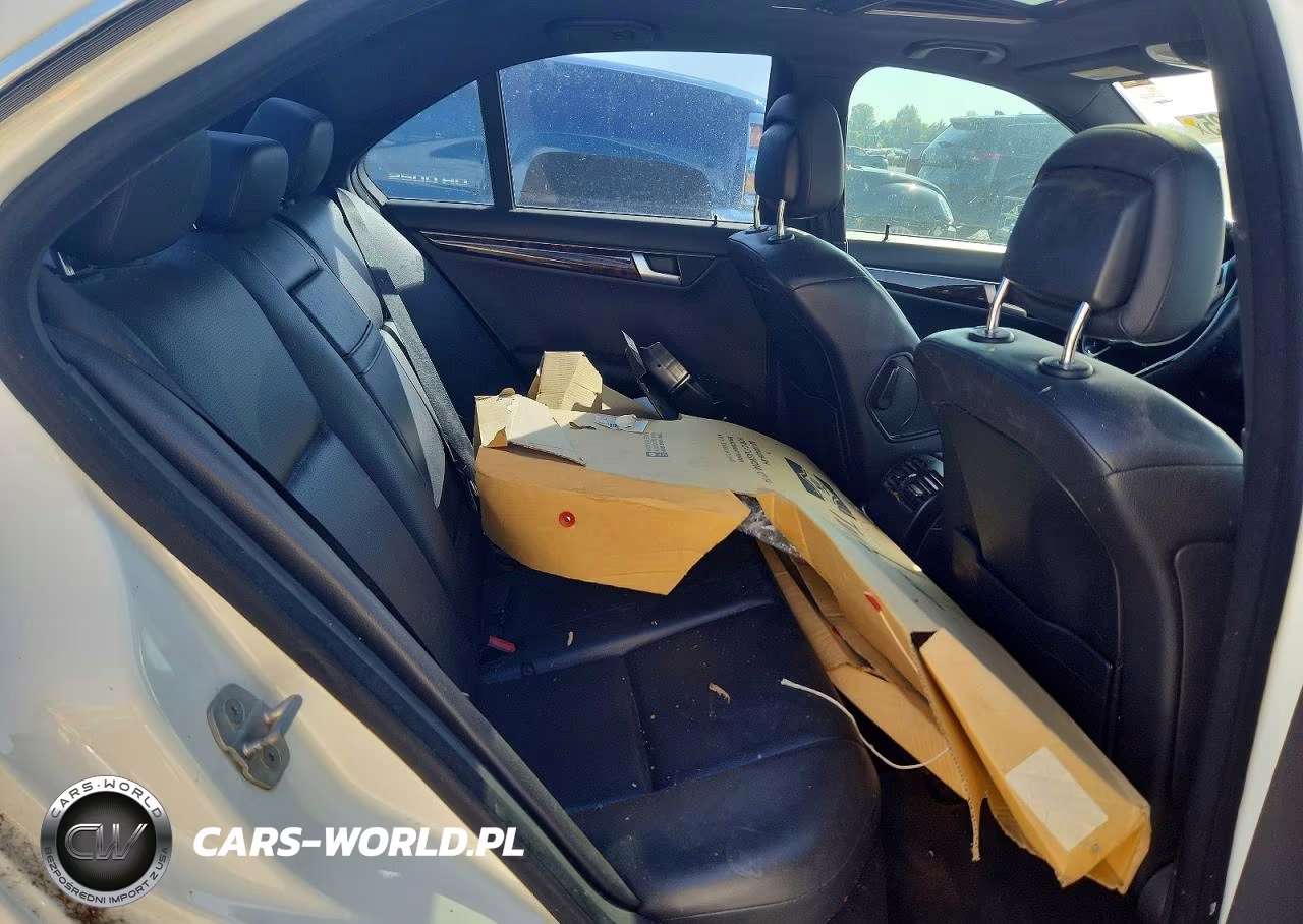 2012 Mercedes-Benz C 300 4Matic VIN:WDDGF8BB2CR239520 - 10