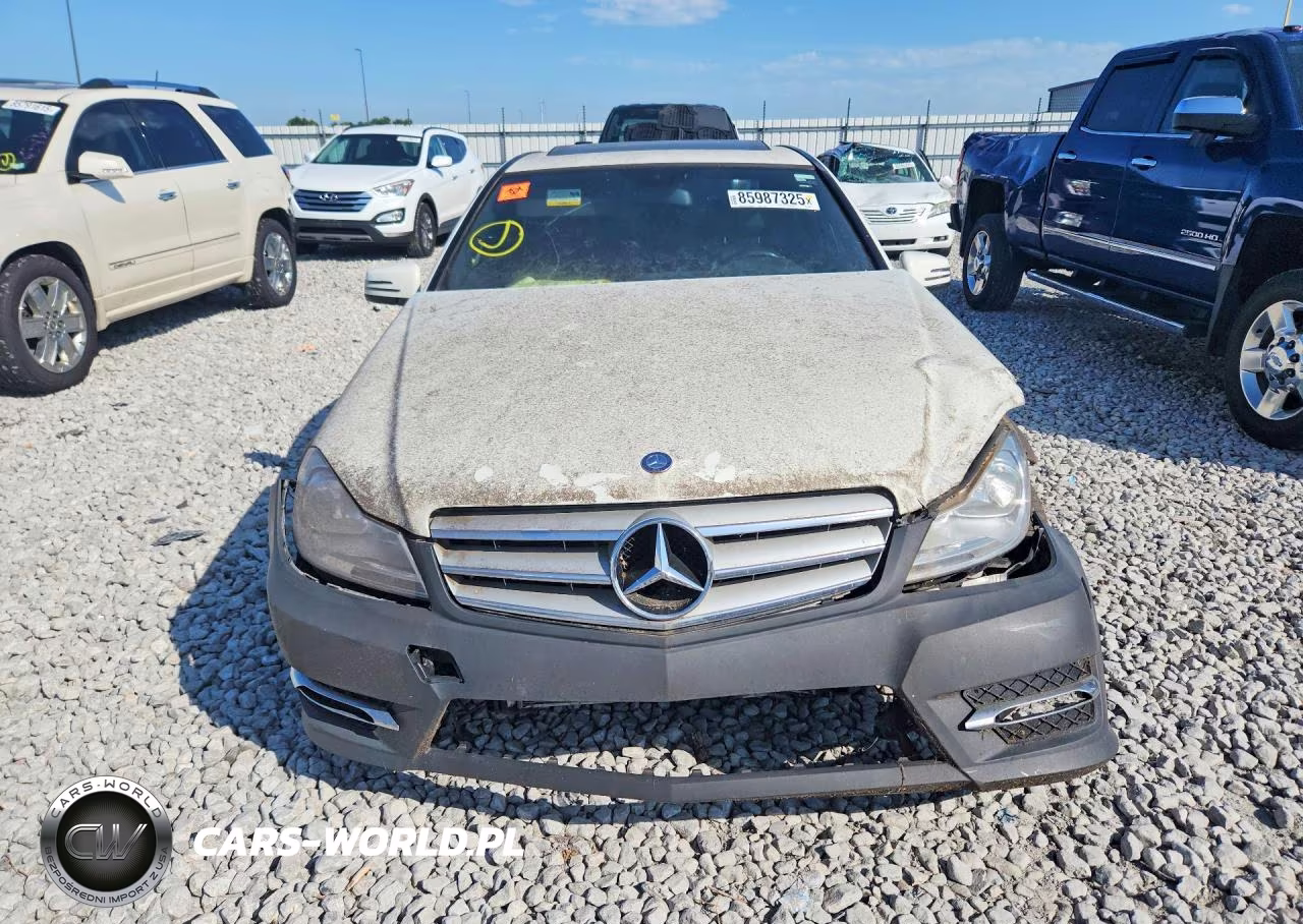 2012 Mercedes-Benz C 300 4Matic VIN:WDDGF8BB2CR239520 - 5