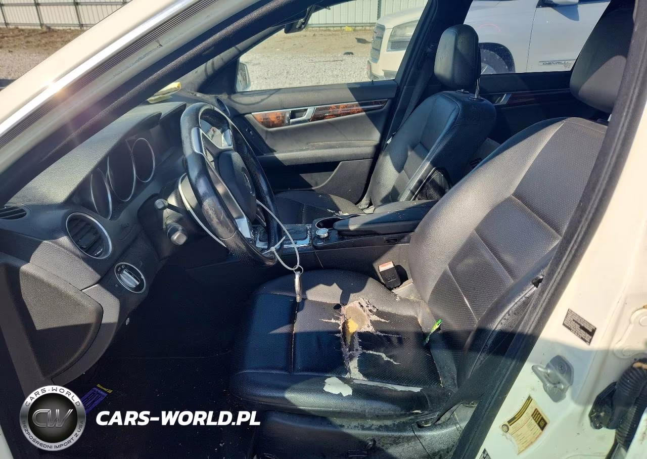 2012 Mercedes-Benz C 300 4Matic VIN:WDDGF8BB2CR239520 - 7