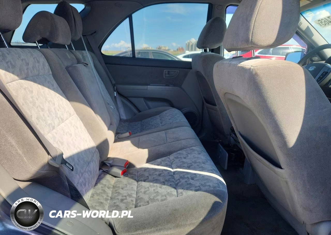 2008 Kia Sorento Base VIN:KNDJD735185811460 - 10