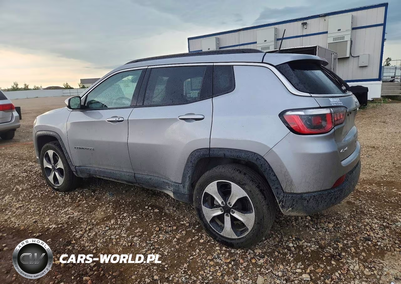 2018 Jeep Compass Latitude VIN:3C4NJDBB3JT104138 - 2