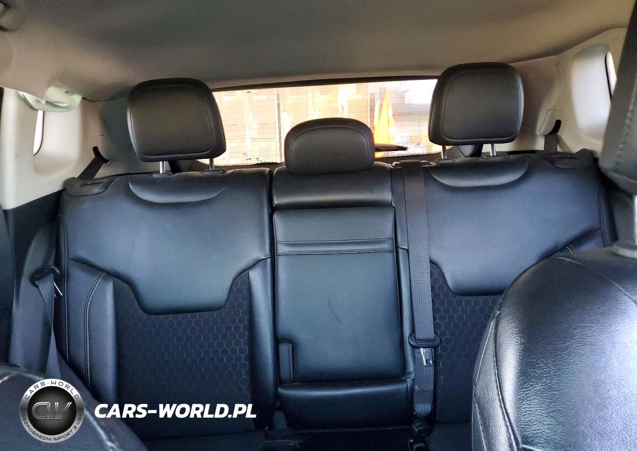 2020 Jeep Compass Latitude VIN:3C4NJCBB5LT141236 - 10