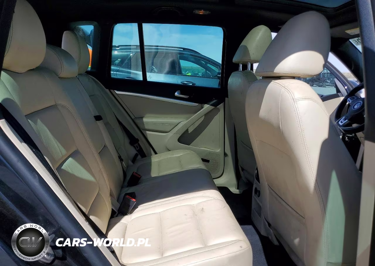 2014 Volkswagen Tiguan S VIN:WVGBV3AX2EW084670 - 10