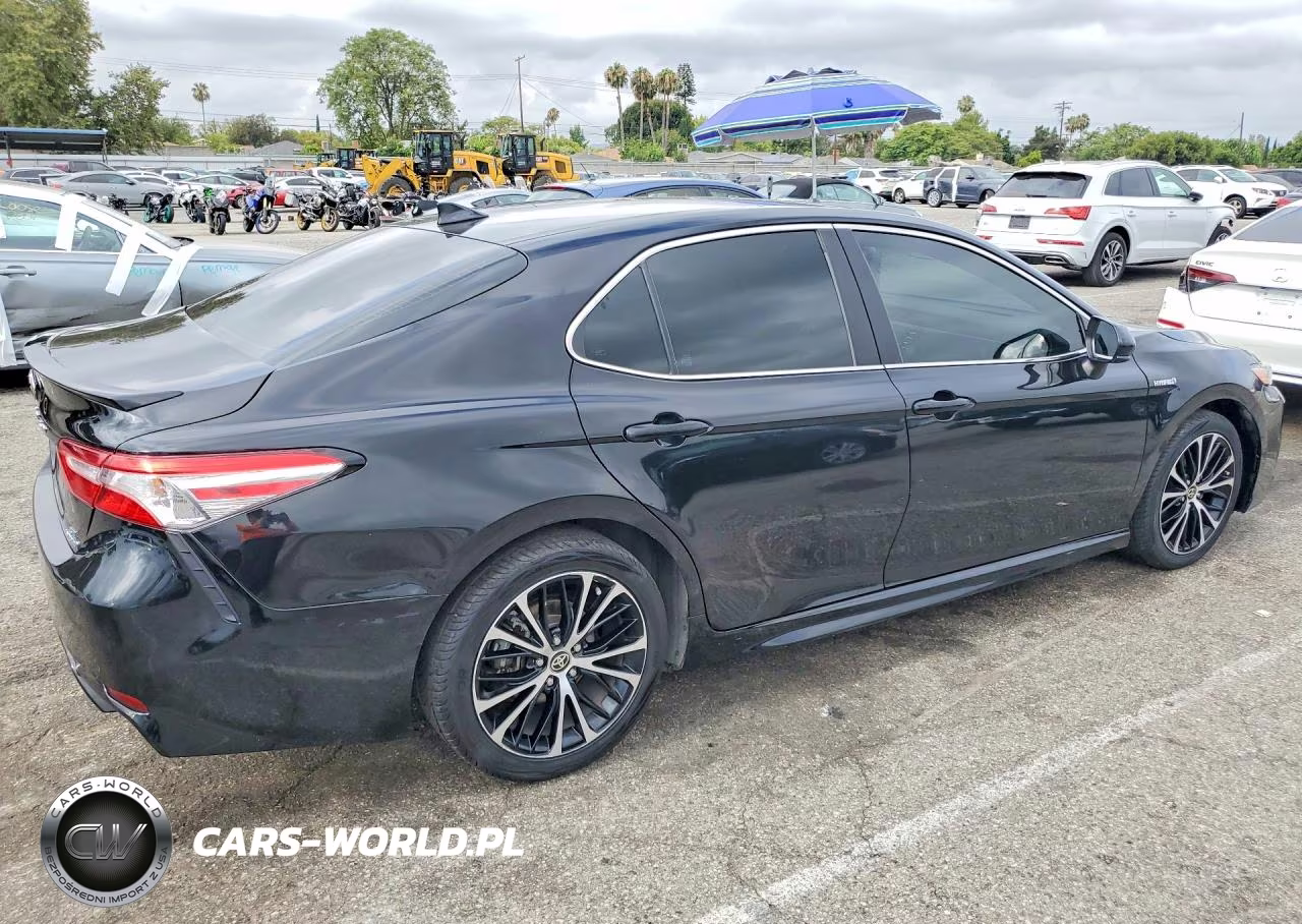 2020 Toyota Camry Se VIN:4T1G31AK2LU015152 - 3