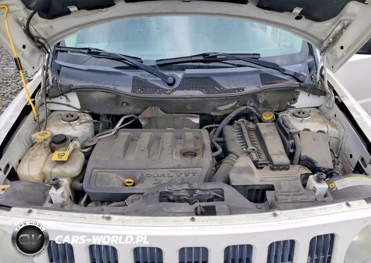 2010 Jeep Patriot Sport VIN:1J4NF2GBXAD518340 - 12